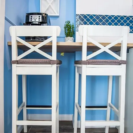 Misja Mostowa شقة بوزنان